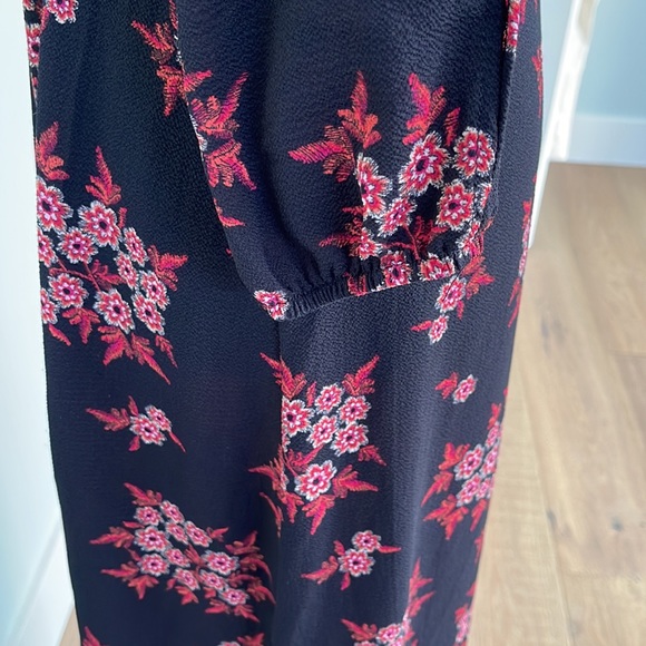 Beautiful long wrap dress - Picture 7 of 10